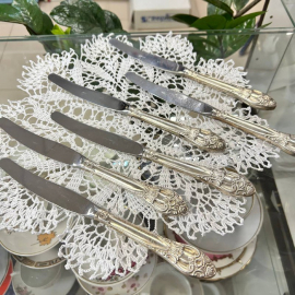 Ножи столовые "Троянда" Киевский з-д им.Дзержинского. Мнц с серебрением. Винтаж. Цена за 6шт. Картинка 1